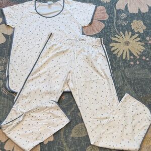 NWOT LAKE pajamas size xs